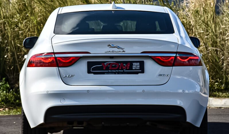 Jaguar XF full