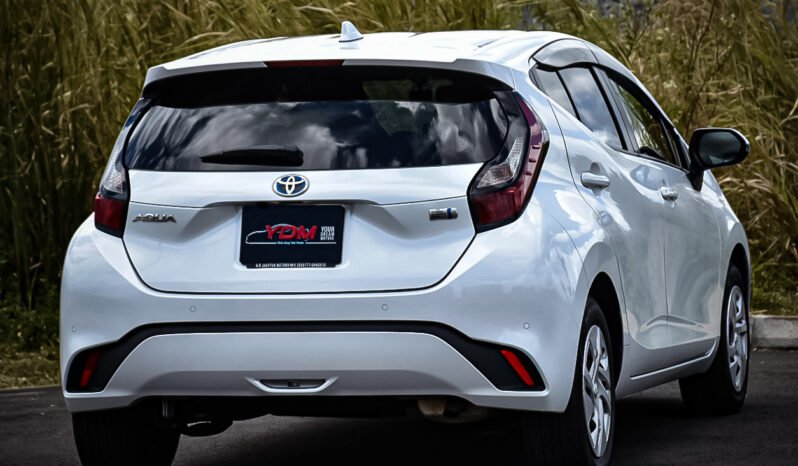 Toyota Aqua full