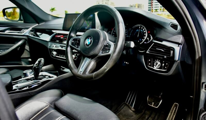 BMW 530e full
