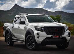 Nissan Navara Black Edition