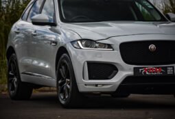 Jaguar F Pace