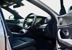 Mercedes E200